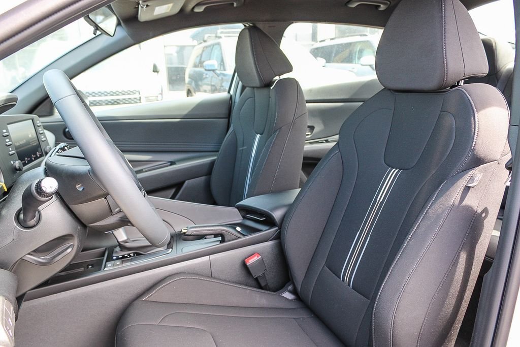 New 2026 White Hyundai SEL Sport image 18