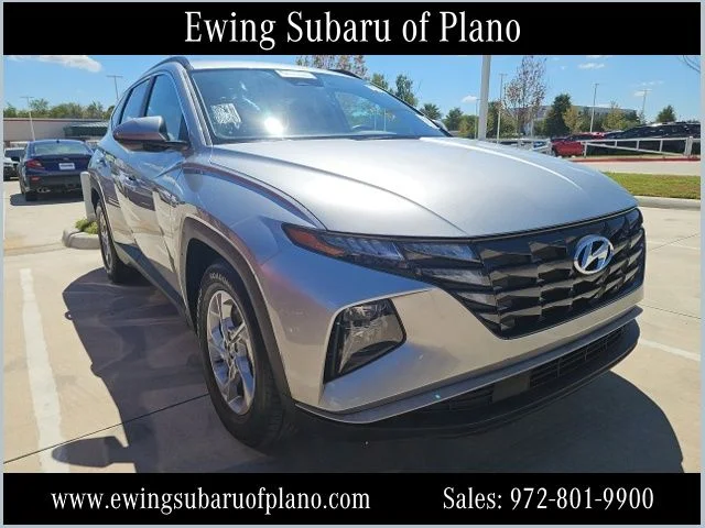 Used 2023 Silver Hyundai SEL image 1