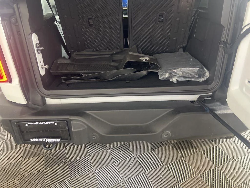 Used 2024 Oxford White Ford Wildtrak image 22