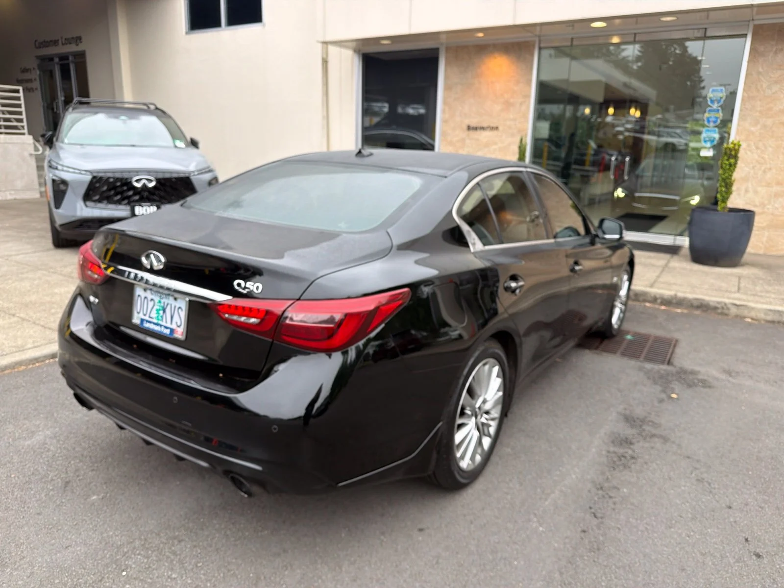 Used 2018 Black INFINITI 3.0t LUXE image 8