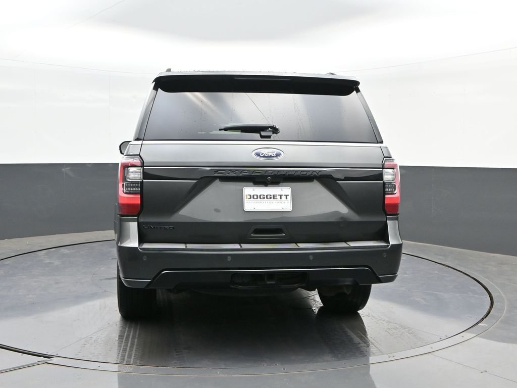 Used 2019 Gray Ford Limited image 8