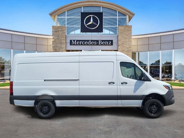 New 2026 Arctic White Mercedes-Benz Cargo 170 WB image 5