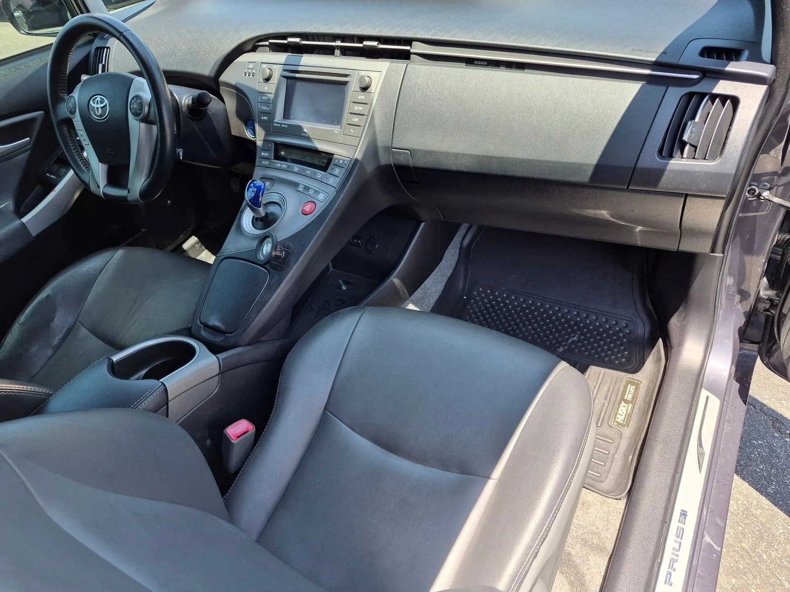 Used 2013 Winter Gray Metallic Toyota Five image 19
