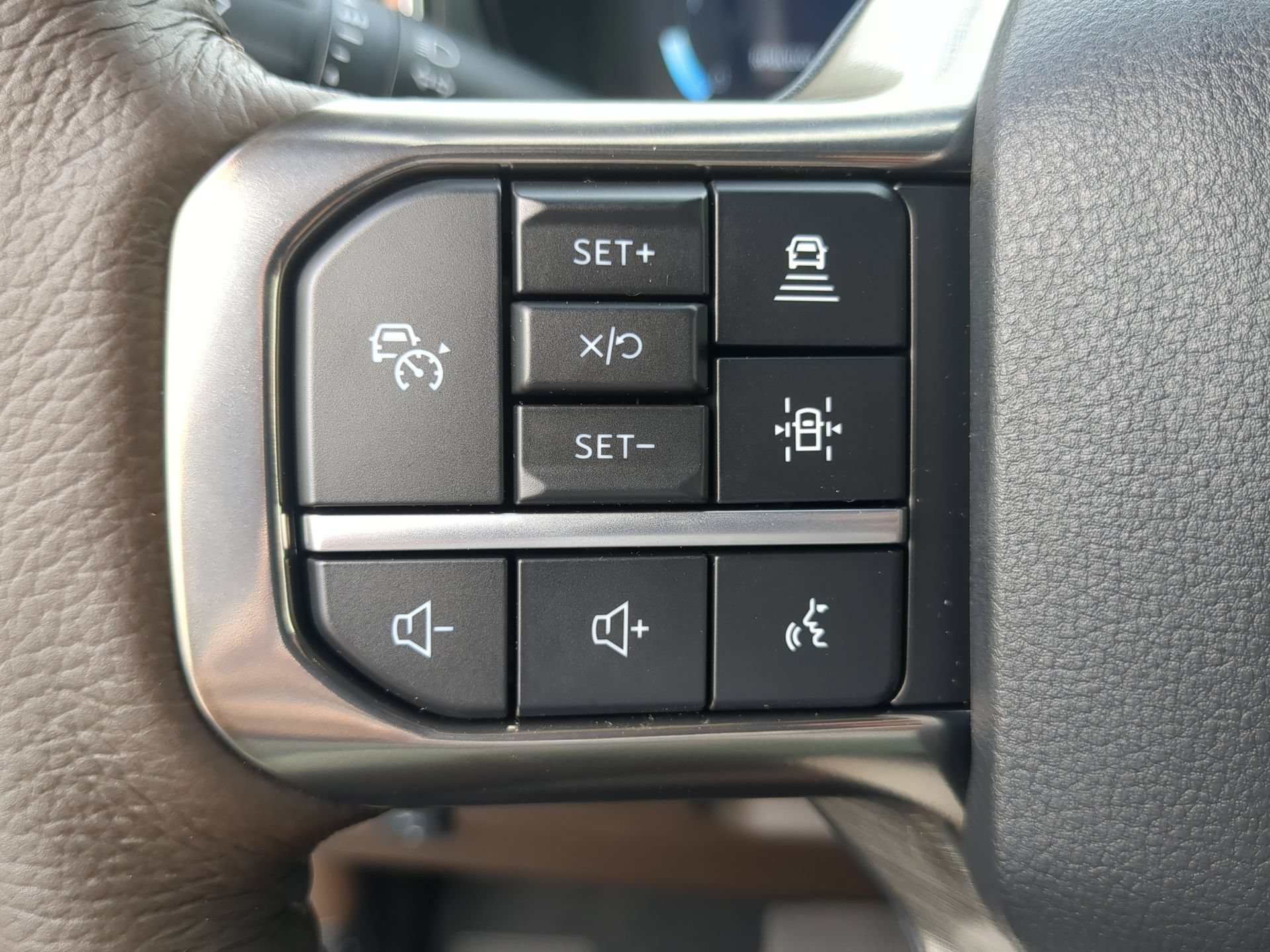 New 2026 Star White Metallic Tri-Coat Ford F-250® King Ranch® image 64