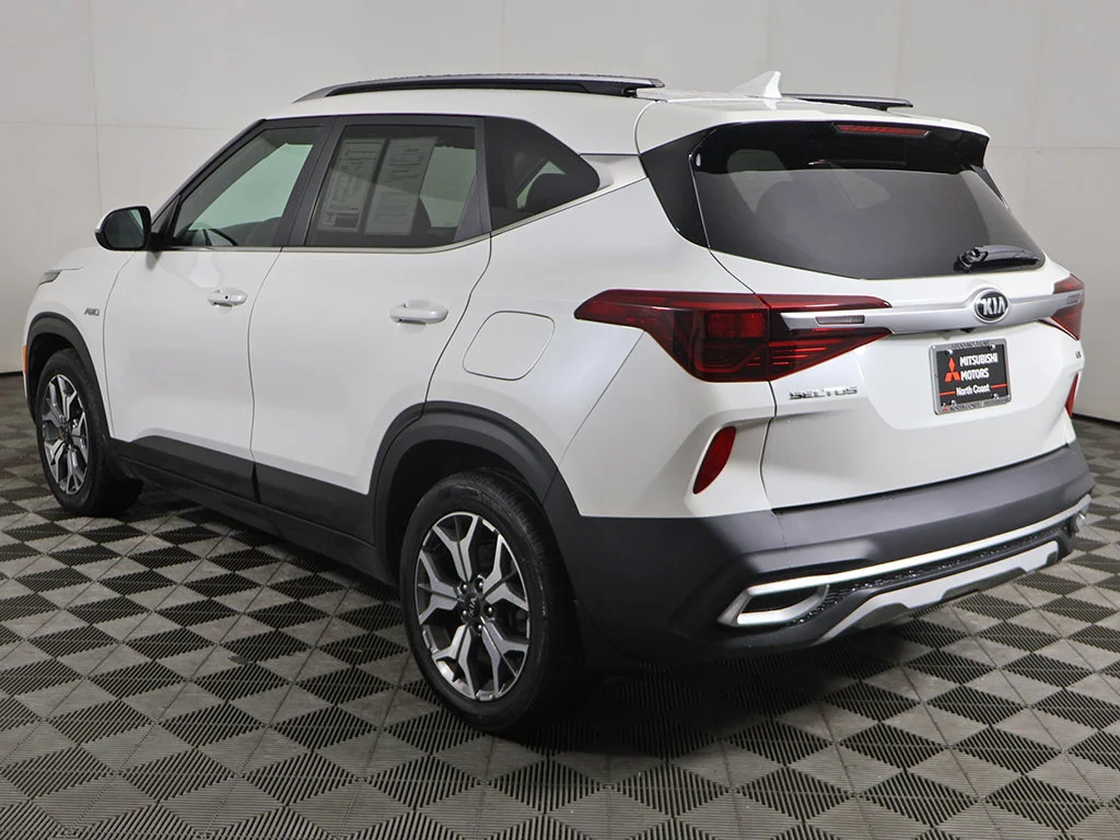 Used 2021 White Kia EX image 10