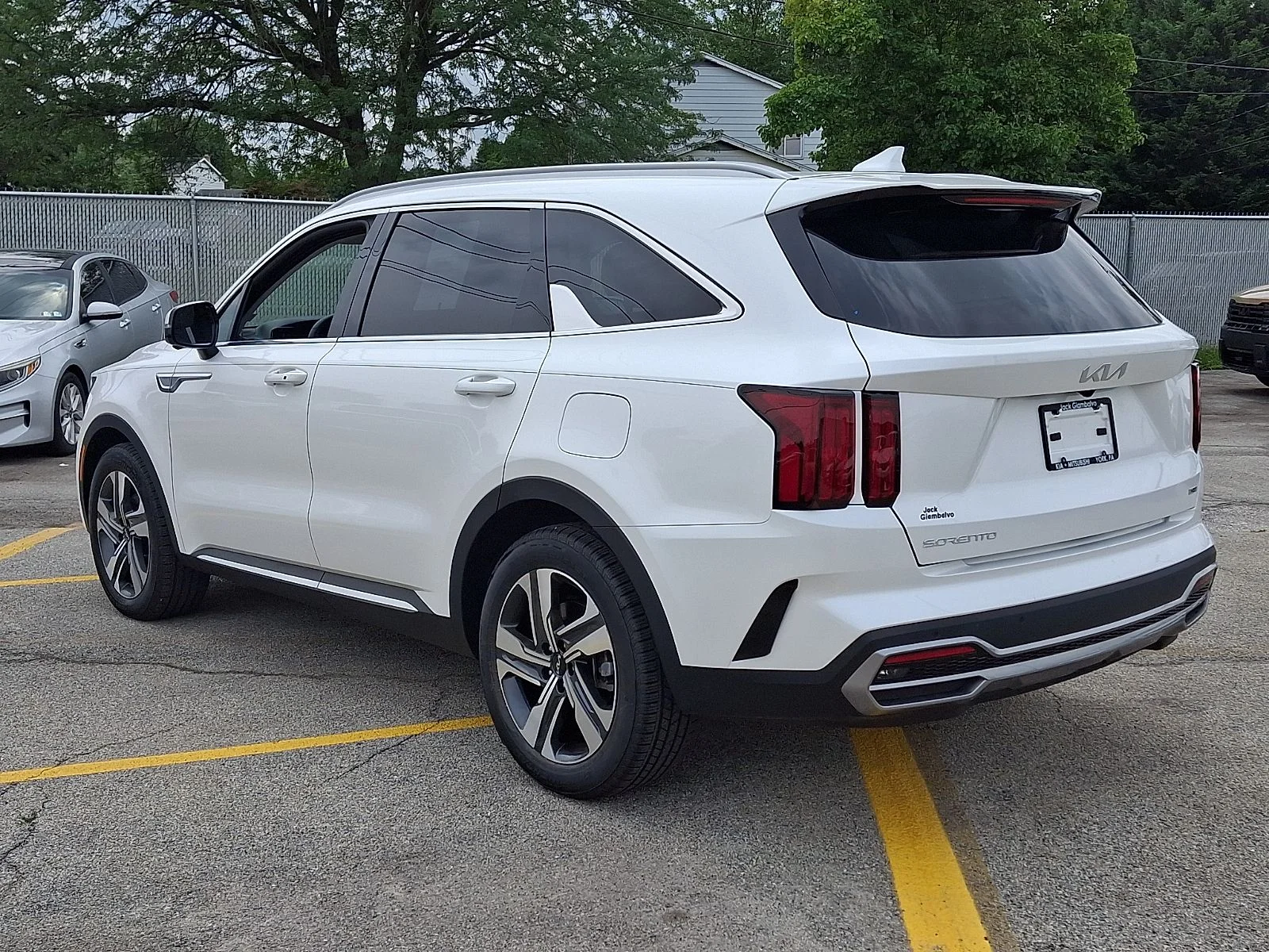 Certified Used 2023 White Kia SX Prestige image 4