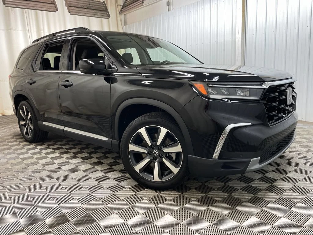 Used 2024 Black Honda Touring image 50