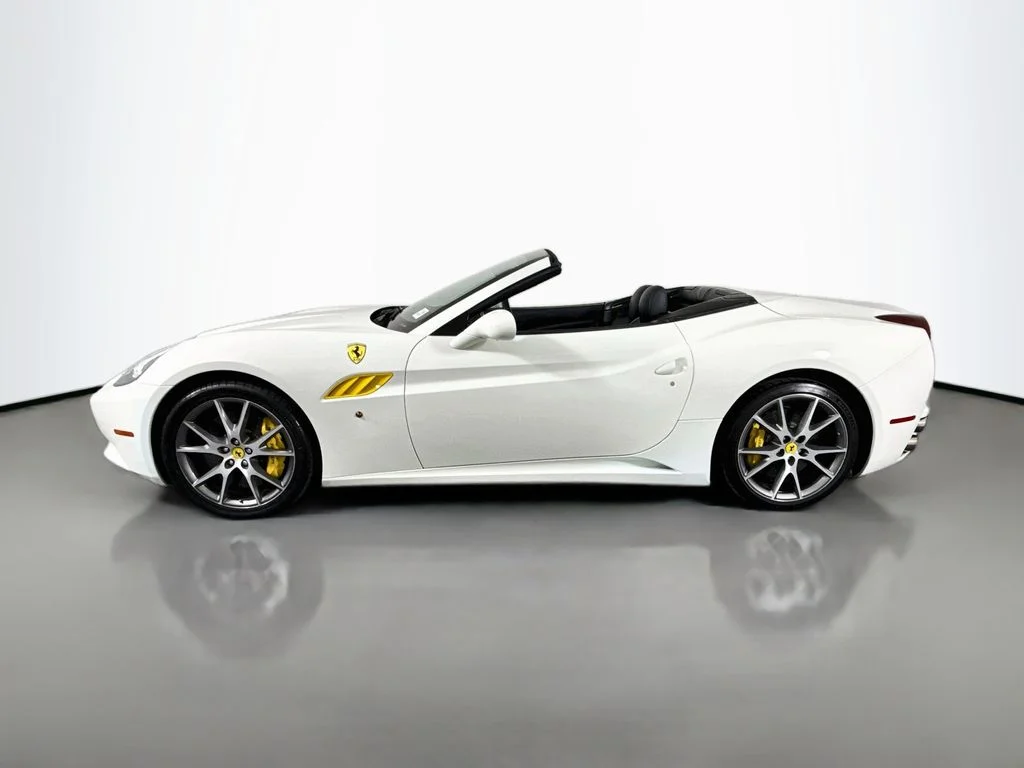 Used 2014  Ferrari Base image 4