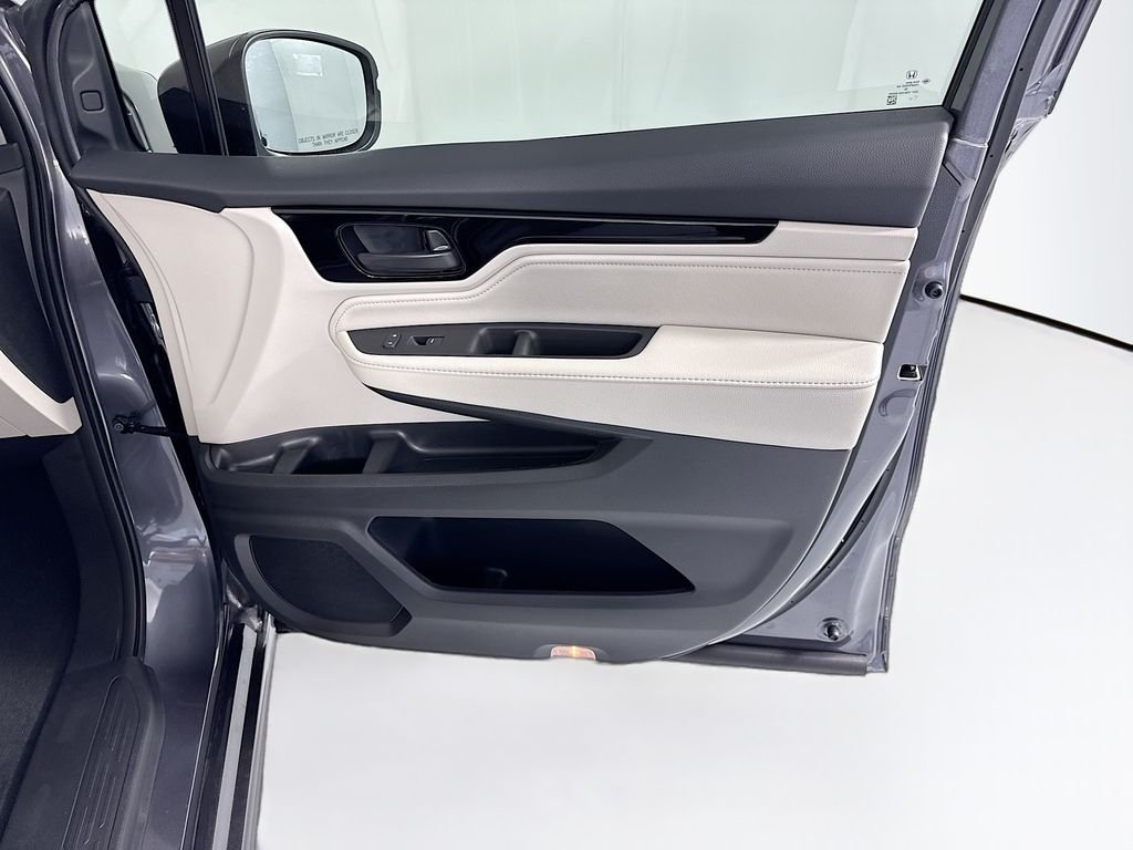 New 2026 Modern Steel Metallic Honda Touring image 26