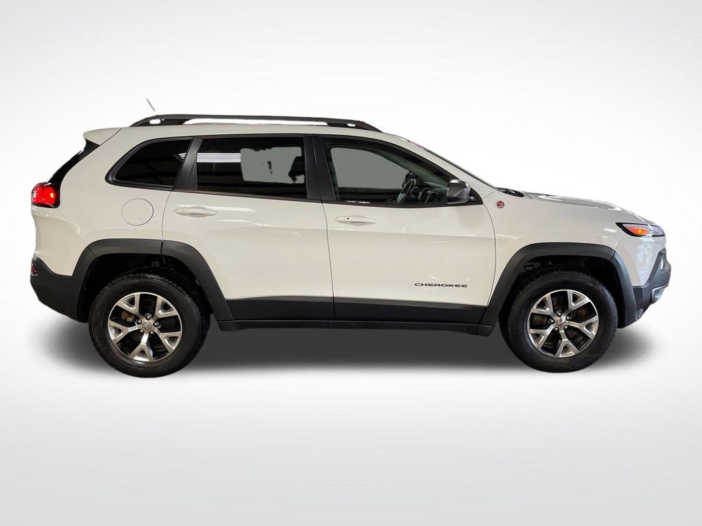 Used 2014 White Jeep Trailhawk image 7