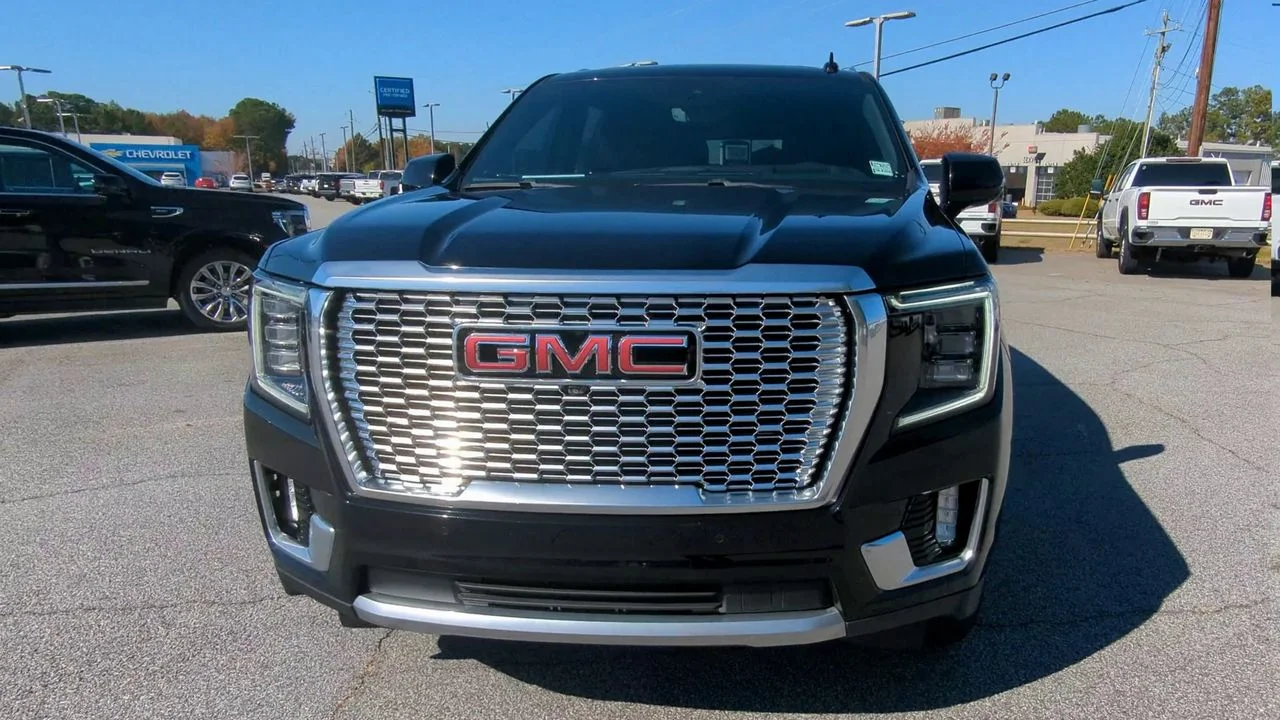 2021 GMC Yukon Denali - Photo 30