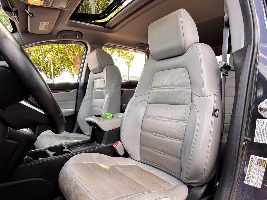 Used 2018 Black Honda Touring image 9