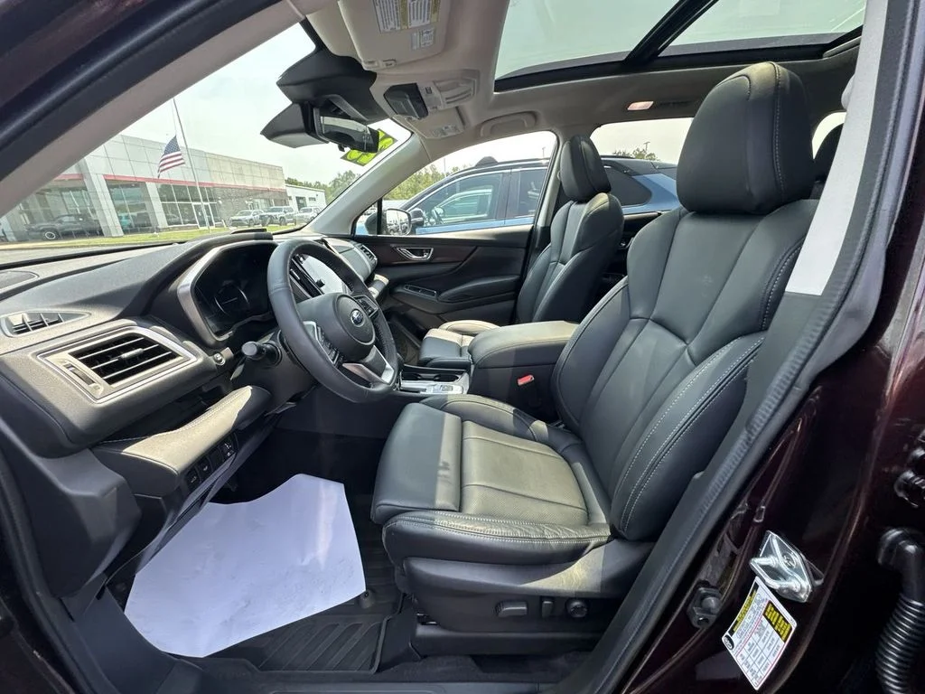 Used 2025 Red Subaru Touring image 17
