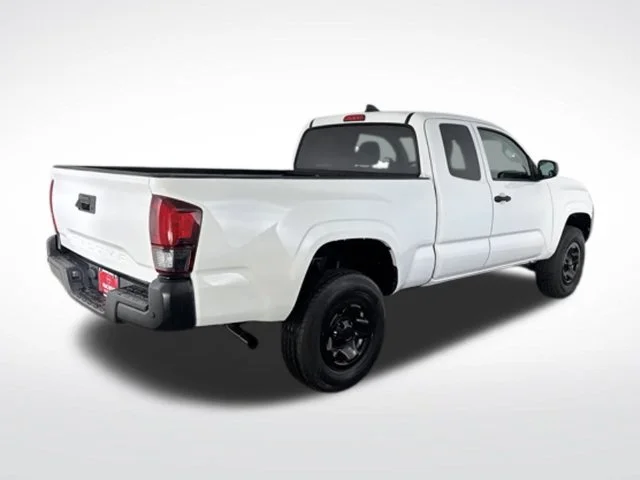 Used 2022 White Toyota SR image 7