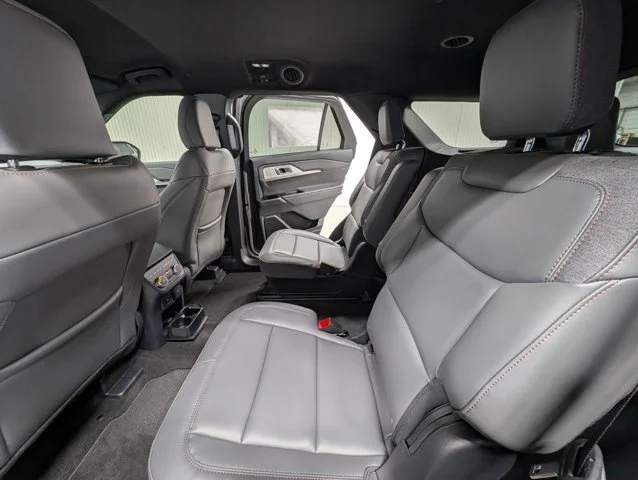 New 2027 Avalanche Gray Ford Active image 44