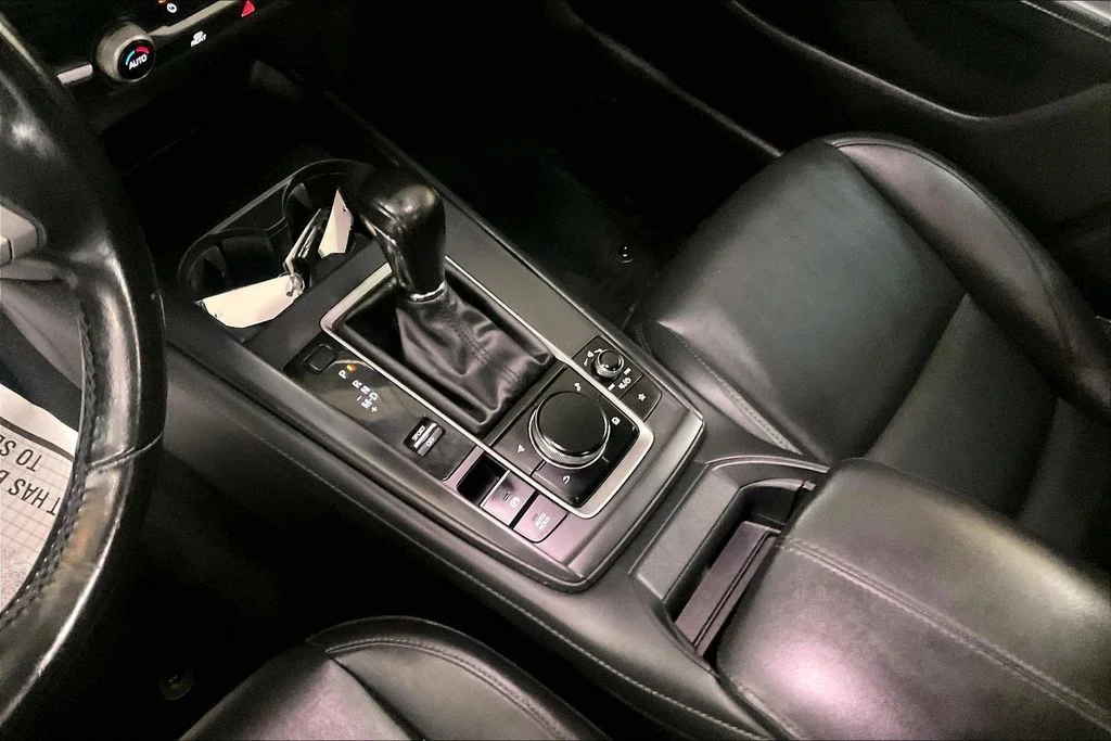 Used 2021 Blue Mazda Select image 17