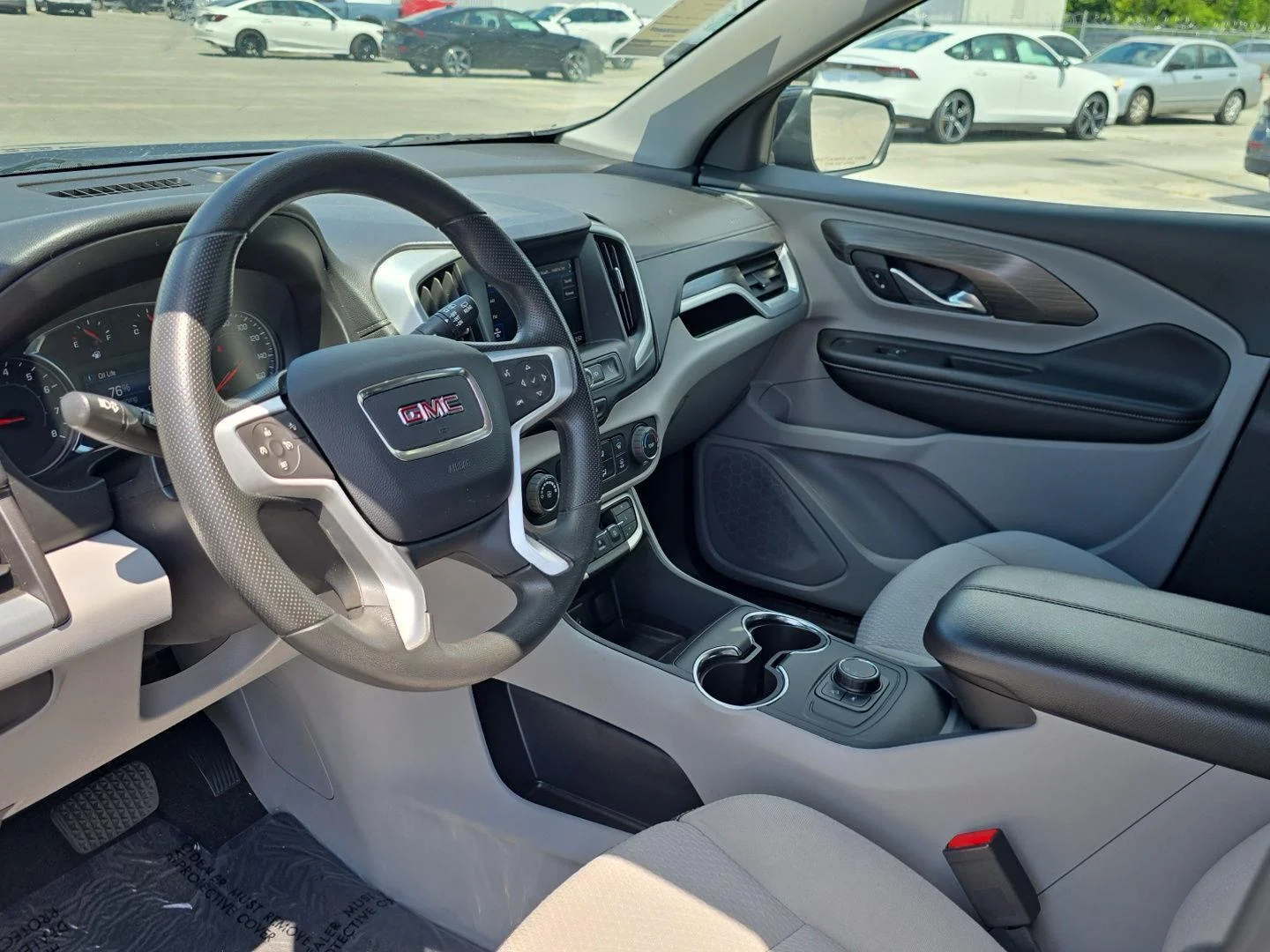 Used 2024 Ebony Twilight Metallic GMC SLE image 11