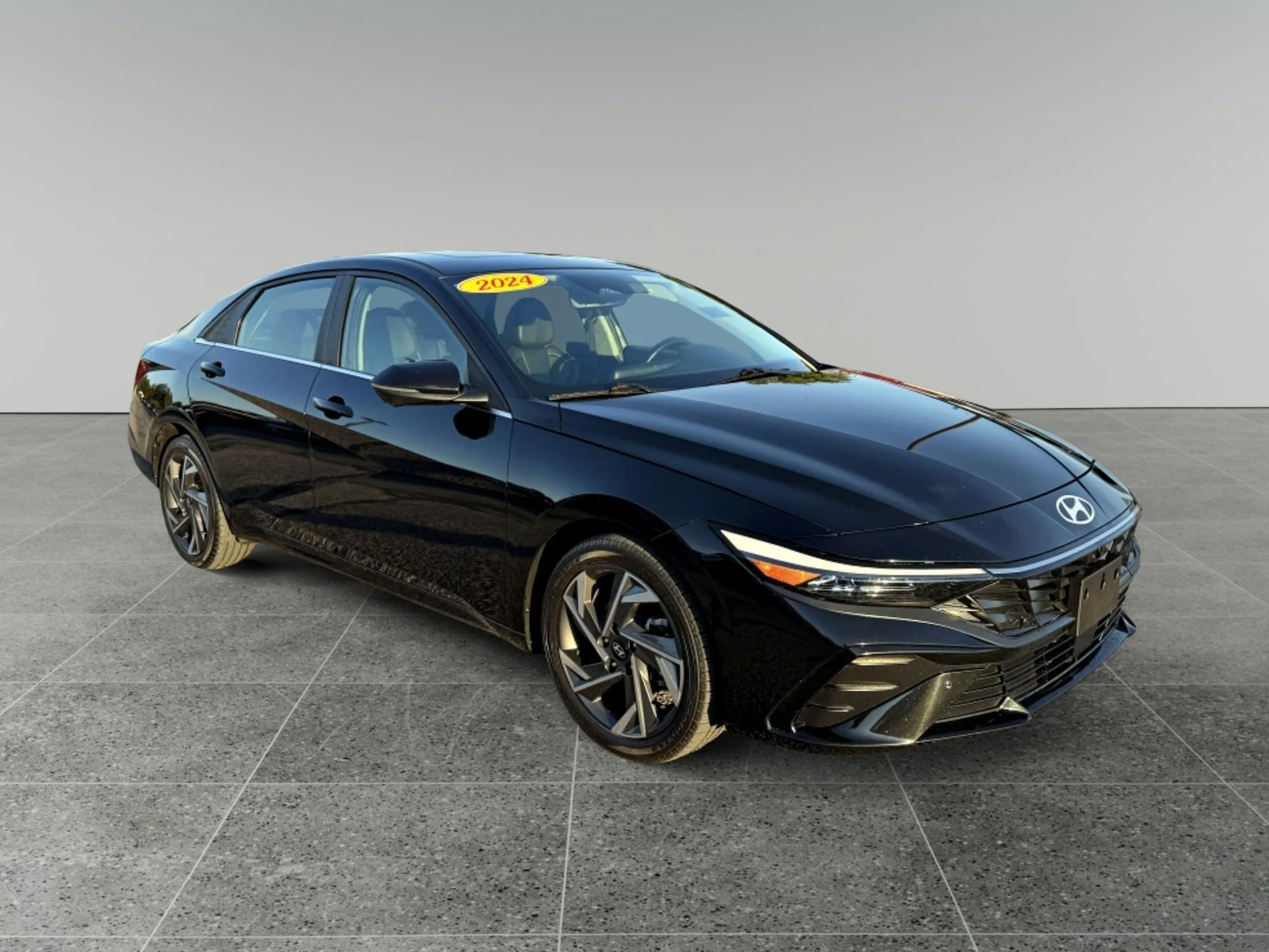 Used 2024 Abyss Black Hyundai Limited image 8