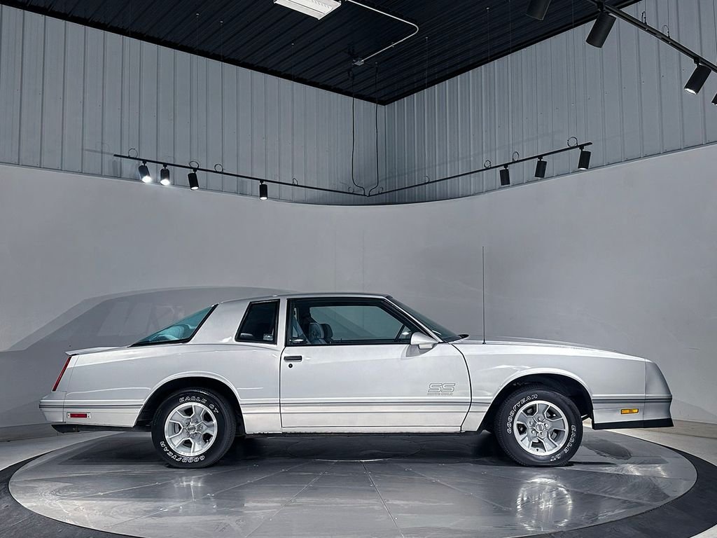 Used 1987 Gray Chevrolet  image 5