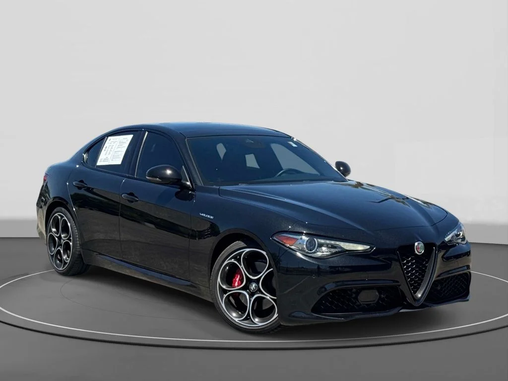 2023 Alfa Romeo Giulia Veloce RWD's photo