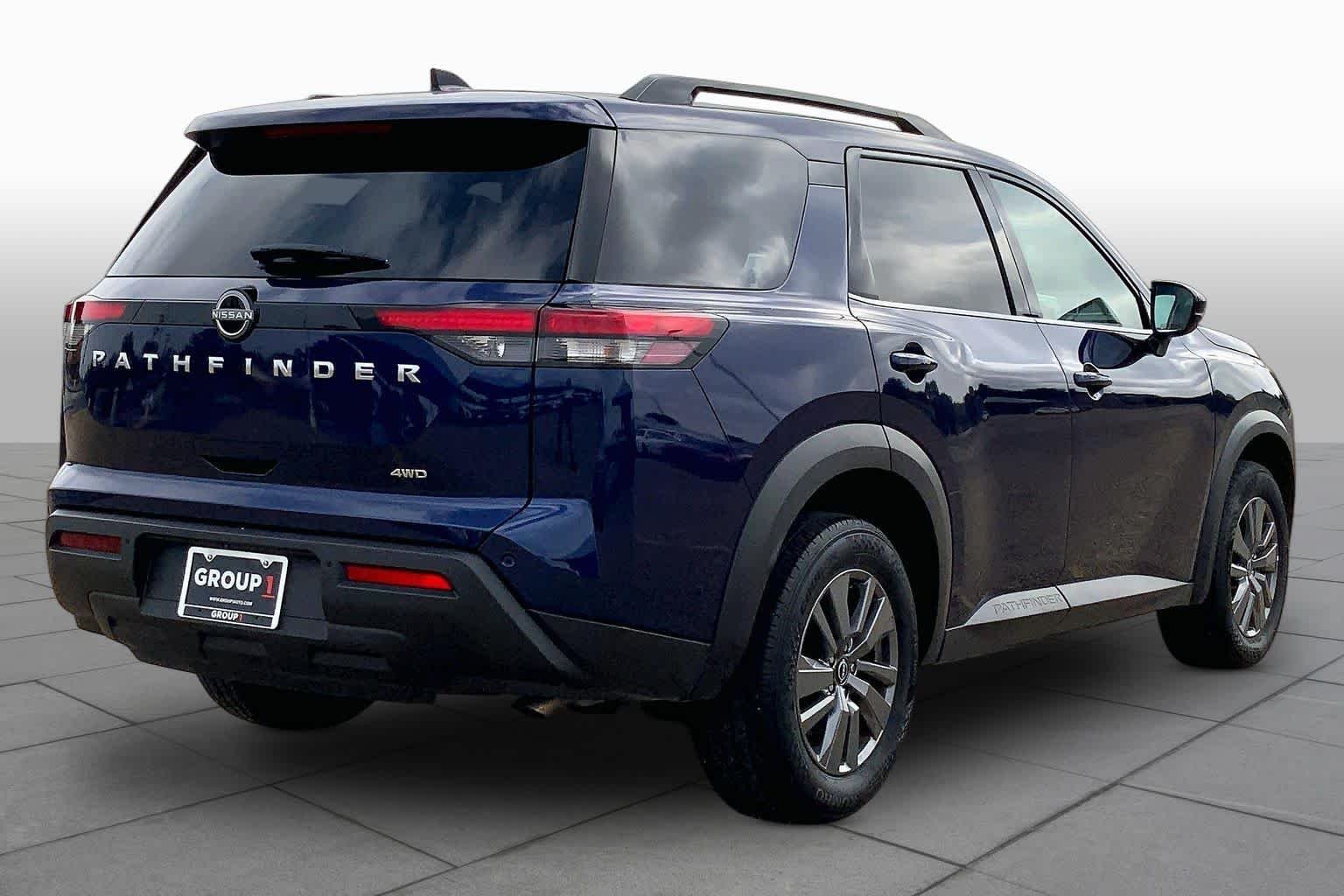 Used 2025 Deep Ocean Blue Pearl Nissan SV image 13