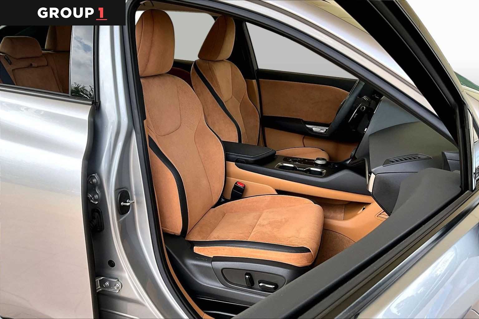 Certified Used 2023 Iridium Lexus Luxury image 7