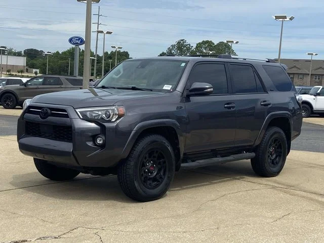 Used 2022 Magnetic Gray Metallic Toyota SR5 Premium image 5