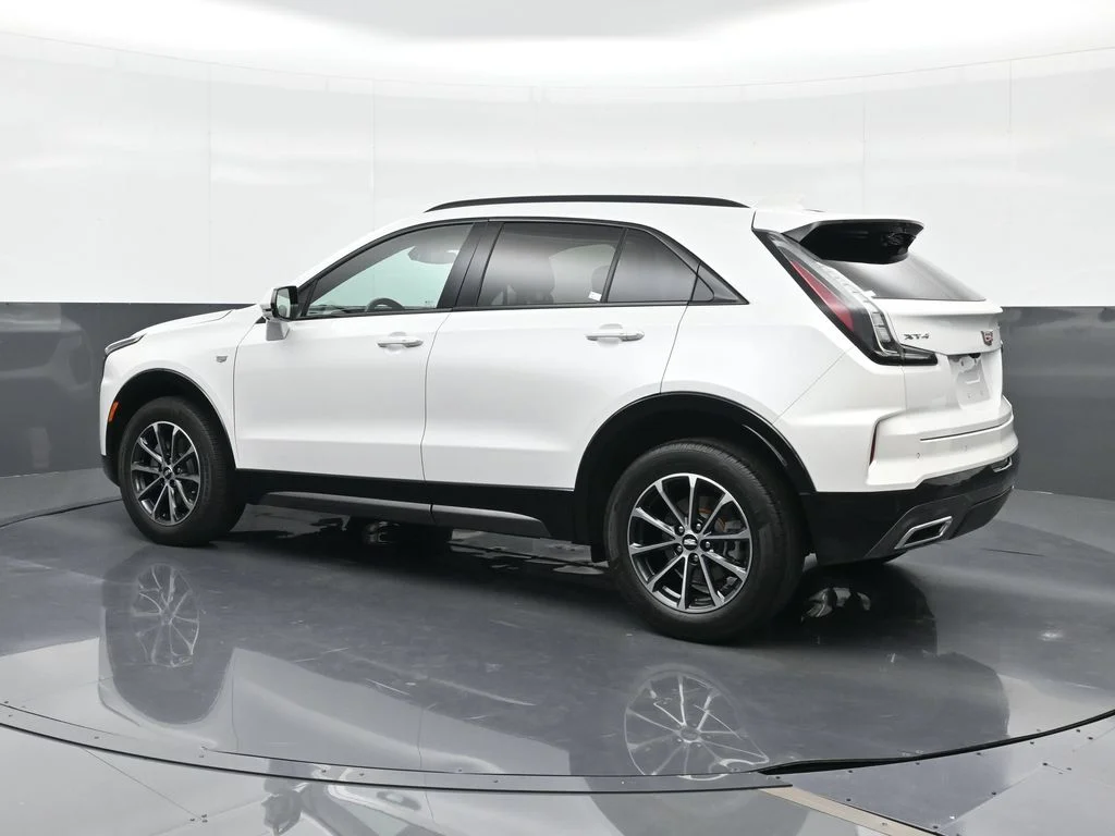 Used 2025 White Cadillac Sport image 3
