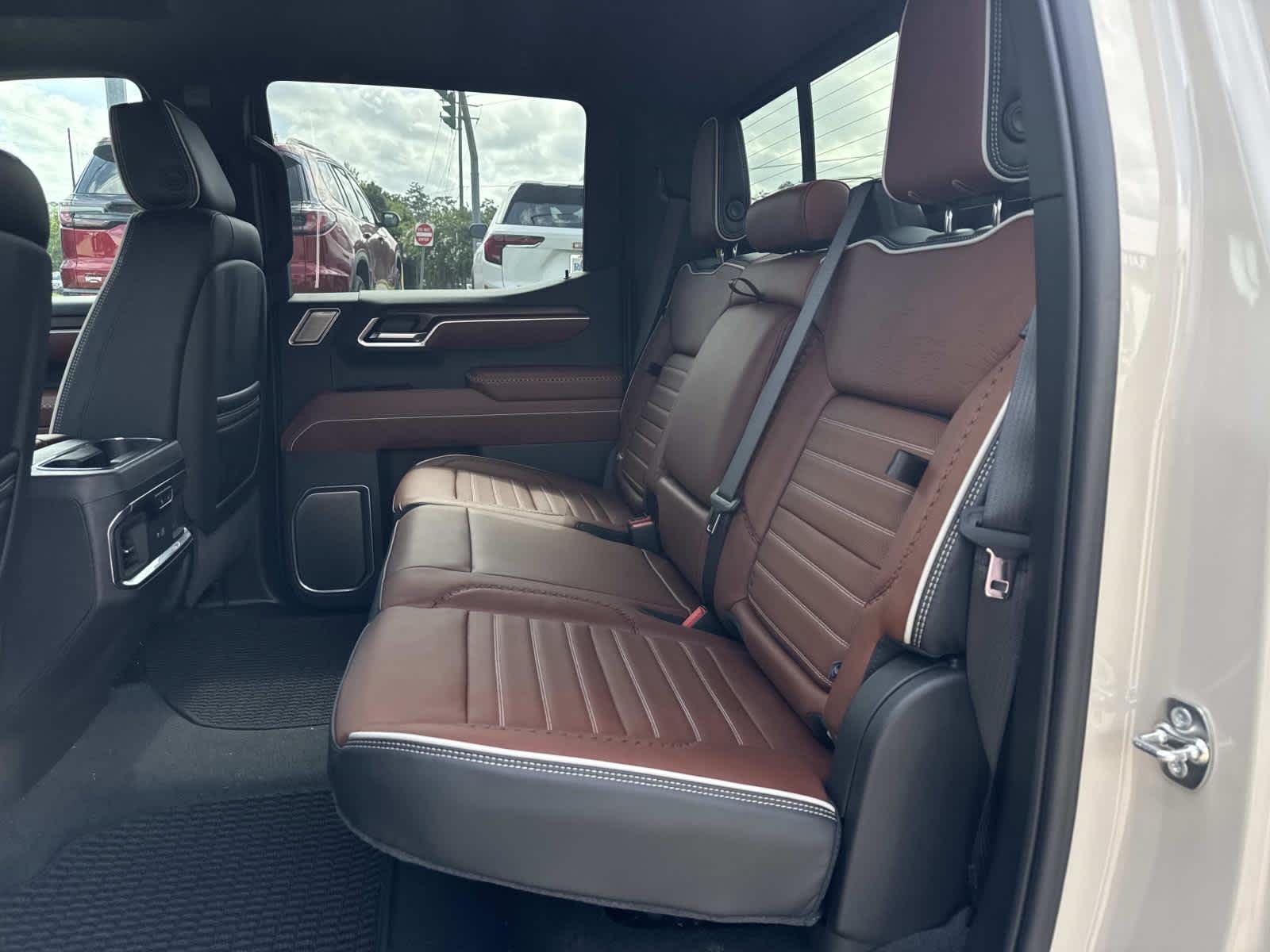 2026 GMC Sierra 1500 Denali Ultimate - Photo 8