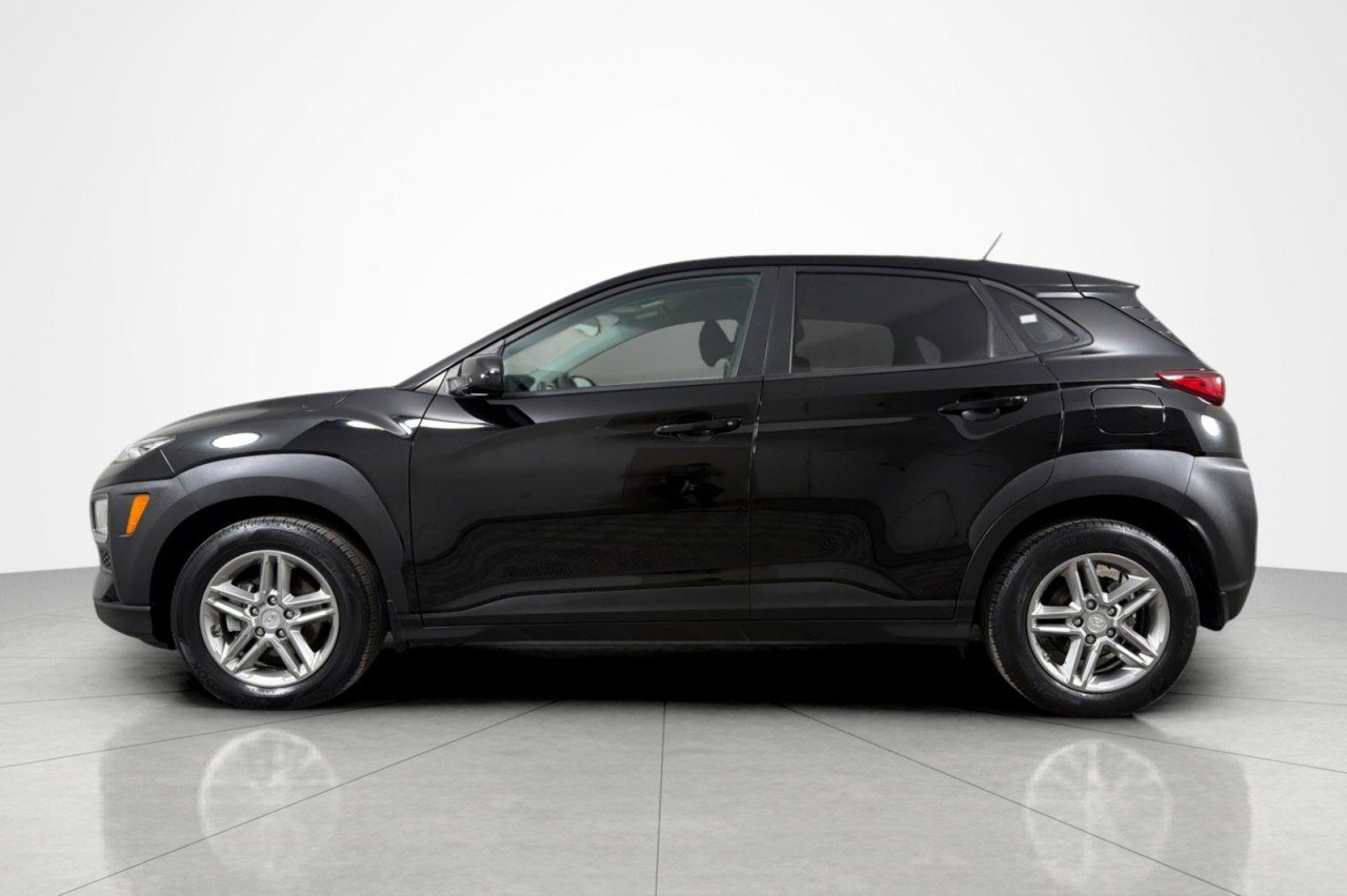 Used 2018 Hyundai Kona SE with VIN KM8K12AA4JU183868 for sale in Beverly Hills, CA