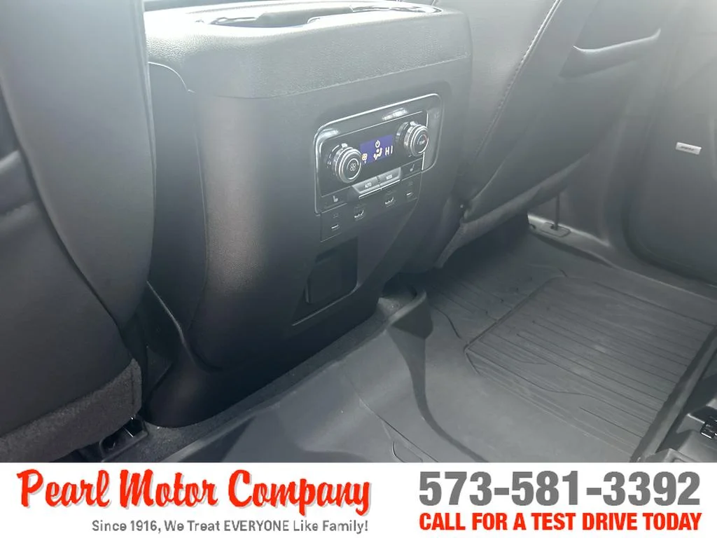 2026 GMC Yukon XL Elevation - Photo 24