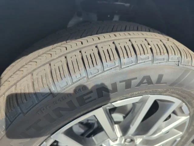 New 2026 Glacier White Tricoat GMC Denali image 28