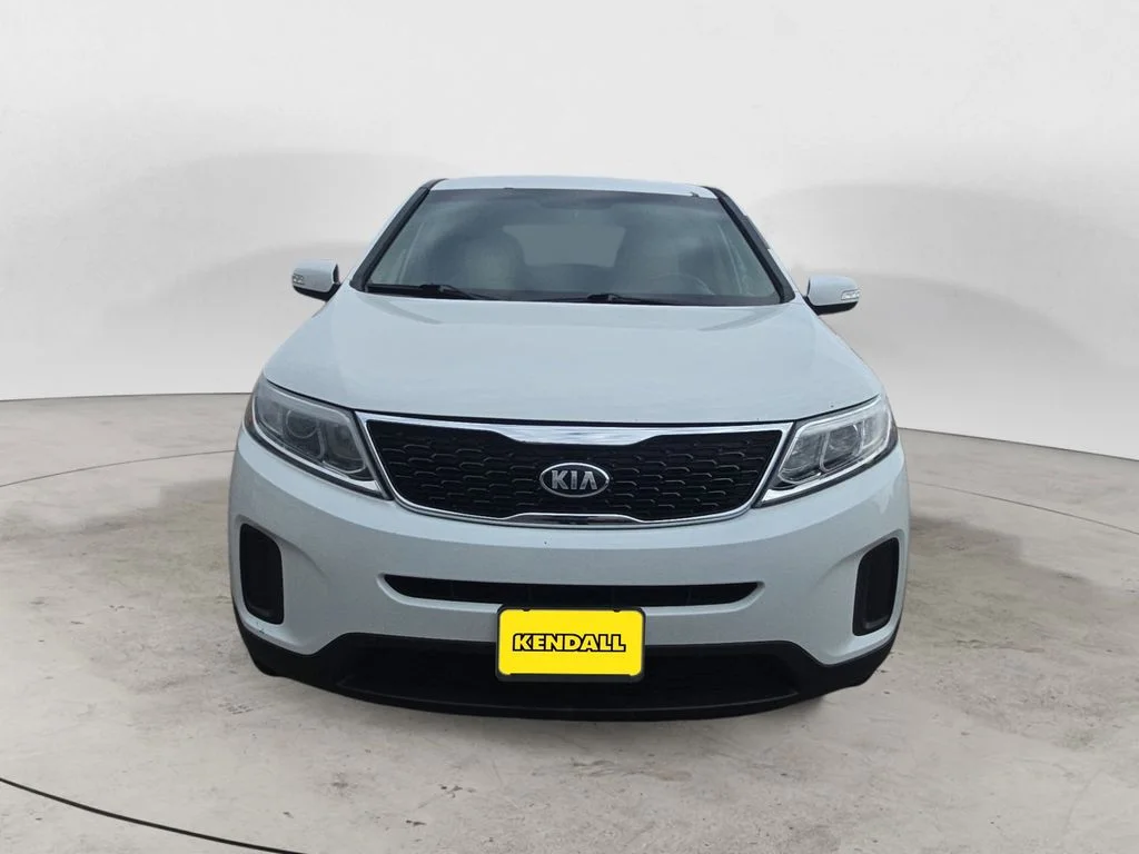 Used 2015 White Kia LX image 8