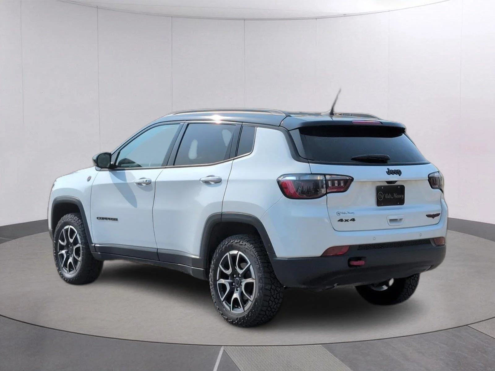 Used 2025 Bright White Clearcoat Jeep Trailhawk image 3