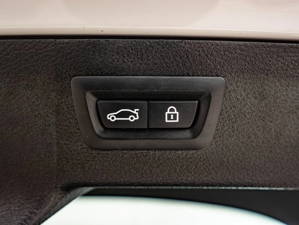 Used 2019 Mineral White Metallic BMW xDrive35i image 22