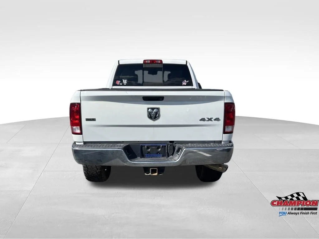 Used 2016 White Ram SLT image 4