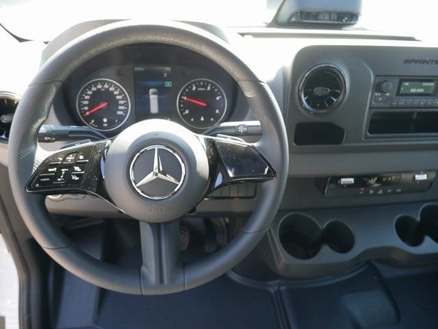 New 2026 Arctic White Mercedes-Benz Cargo 144 WB image 30