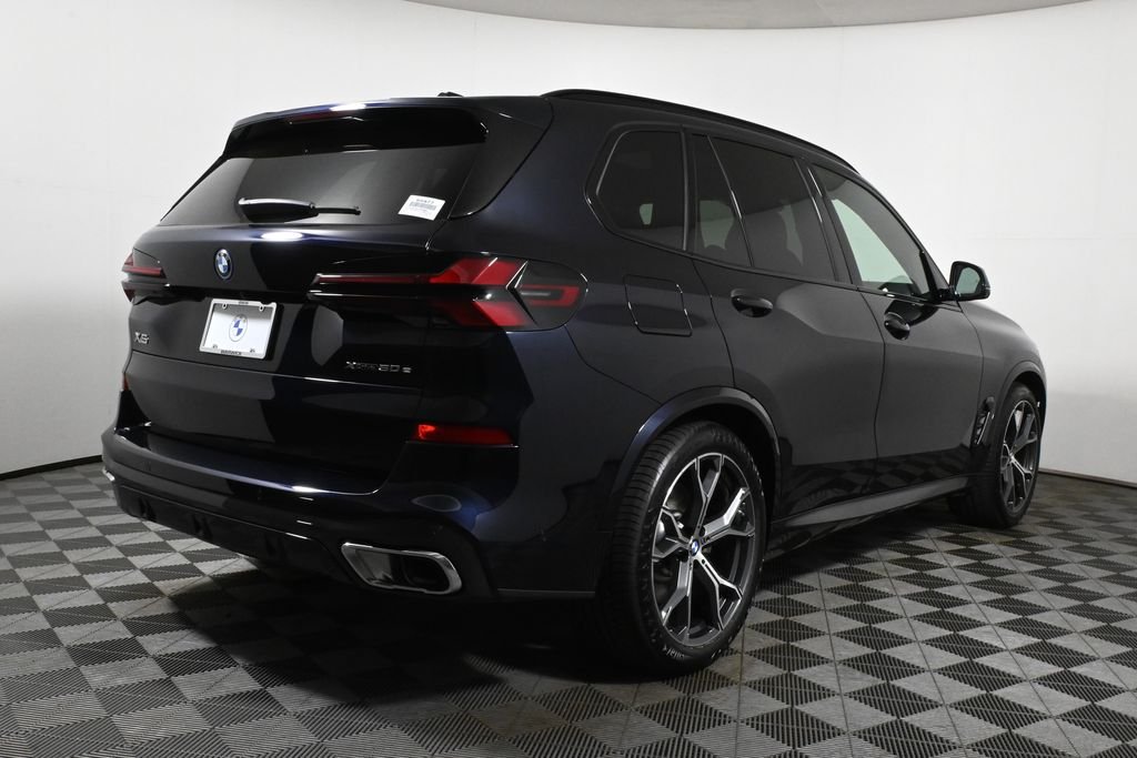 Used 2026 Black BMW xDrive50e image 7