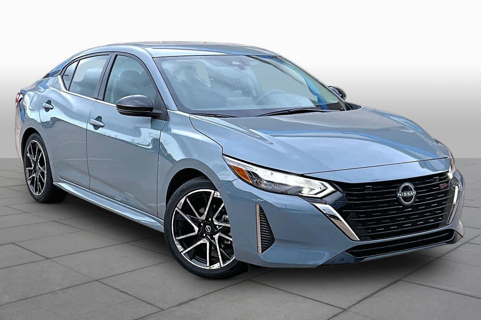Used 2024 Atlantic Gray Metallic Nissan SR image 3