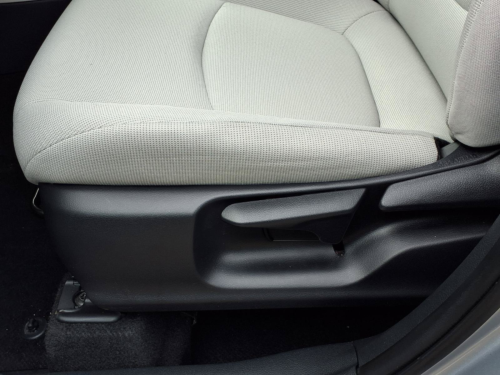 Used 2024 Sonic Silver Toyota L image 4