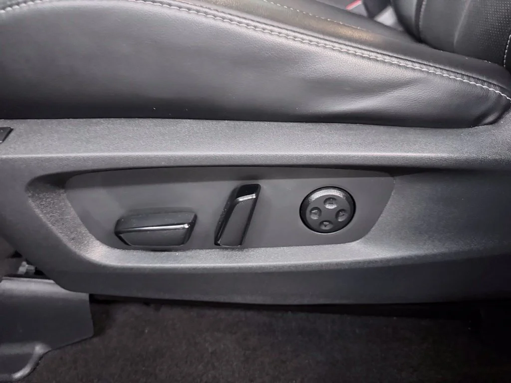 Used 2023 Blue INFINITI Sensory image 11