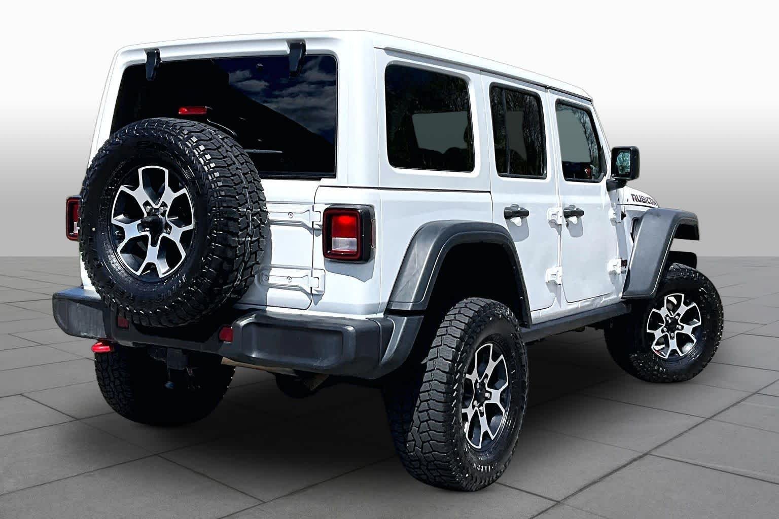 Used 2022 Bright White Clearcoat Jeep Unlimited Rubicon image 12