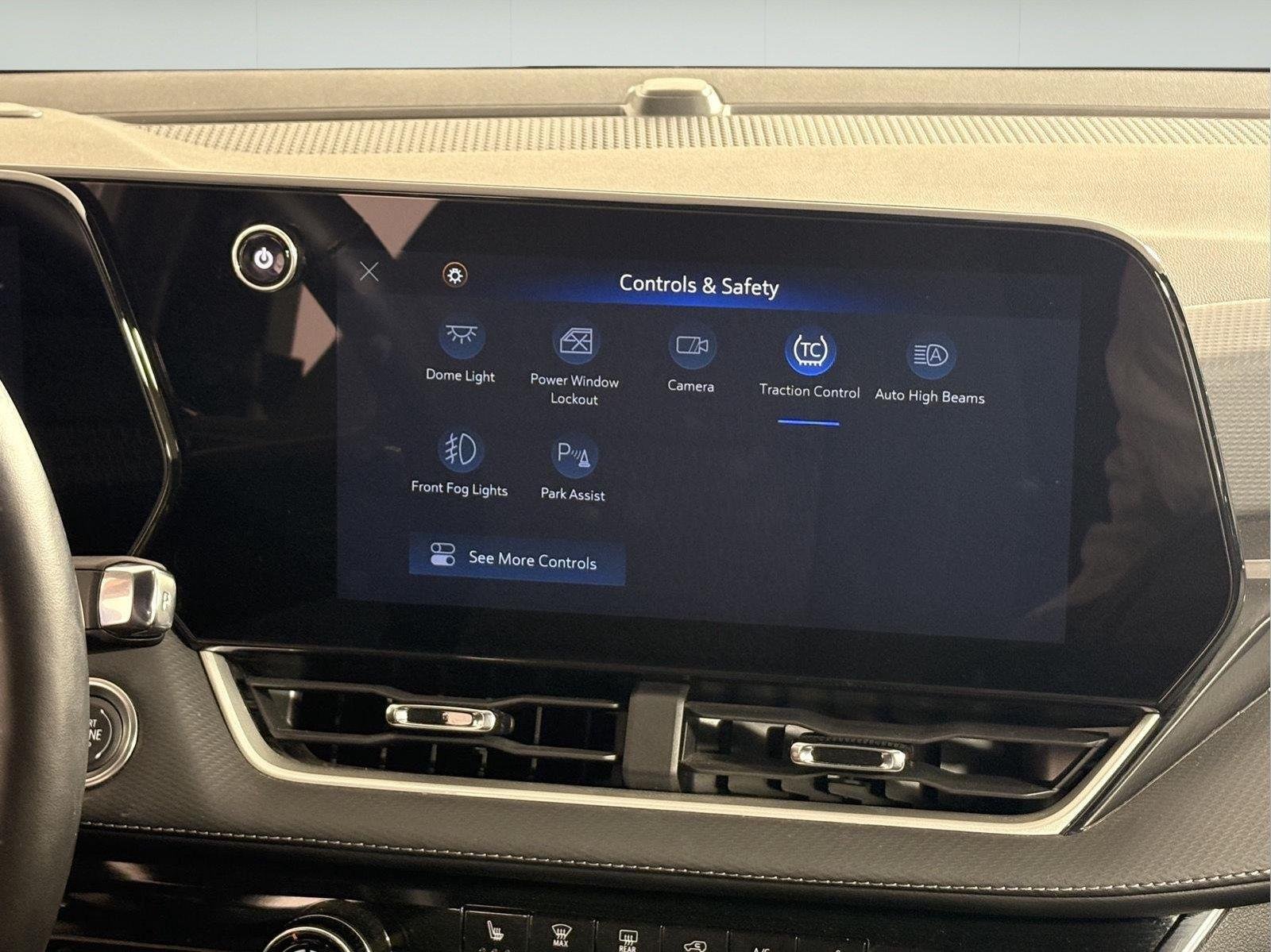 2025 Chevrolet Equinox LT - Photo 42