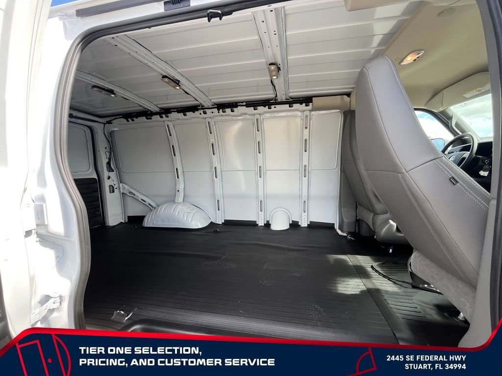 New 2026 Summit White GMC Work Van image 12