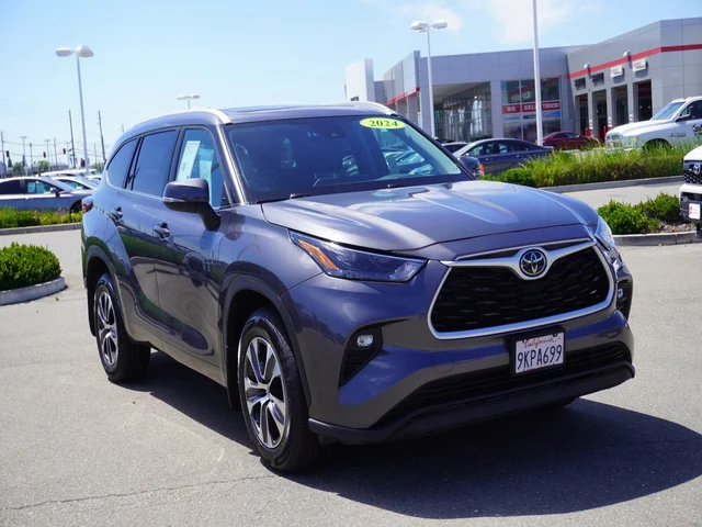 2024 Toyota Highlander 2024 Toyota Highlander XLE Sport Utility