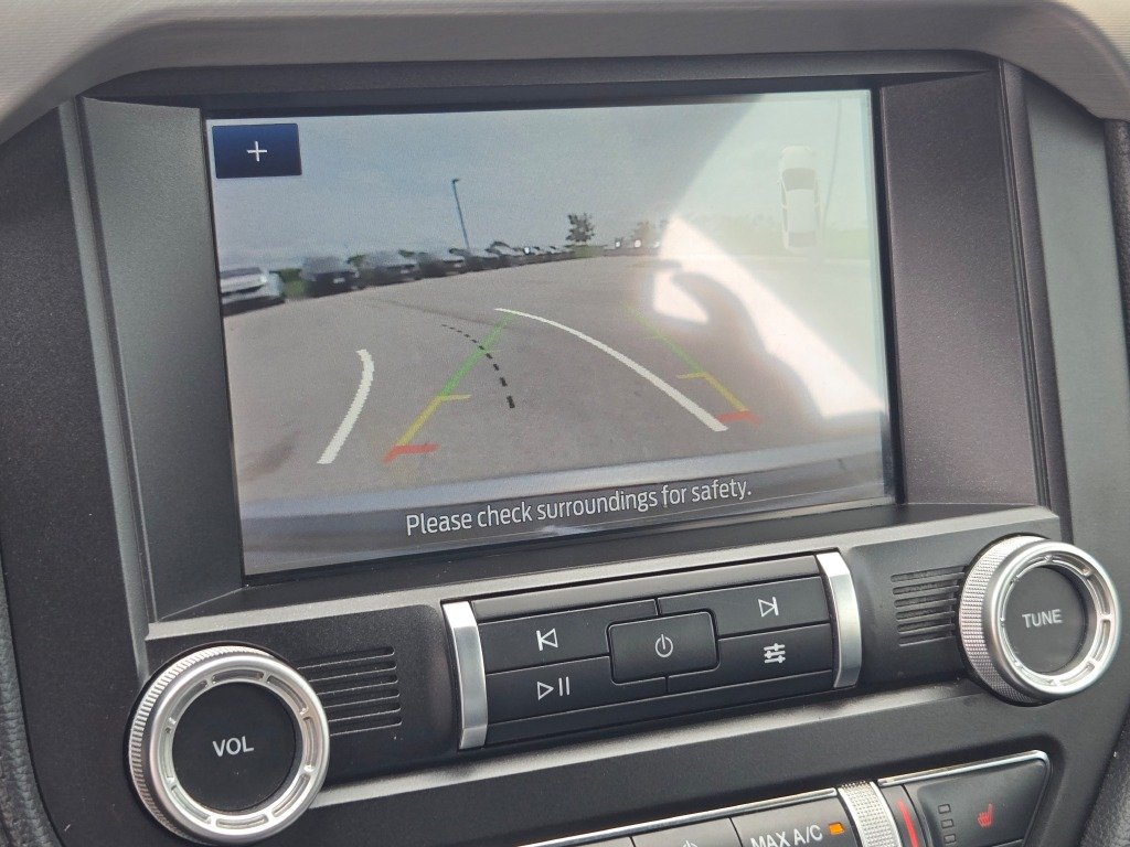 Used 2023  Ford EcoBoost Premium image 31