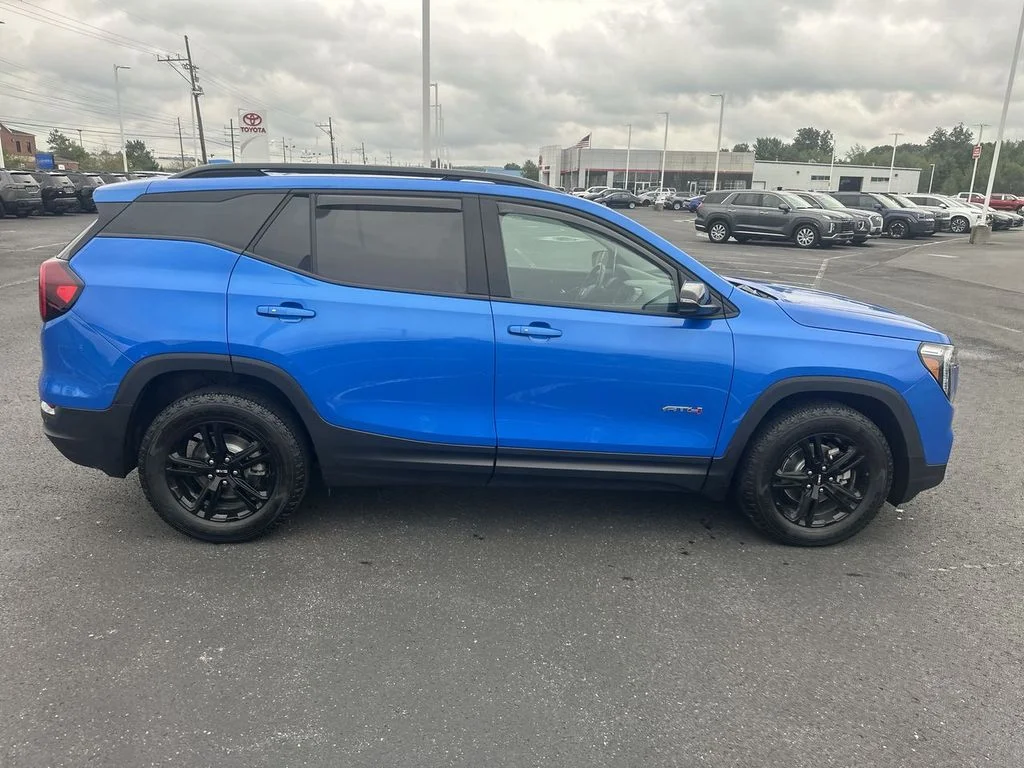 Used 2024 Blue GMC AT4 image 9