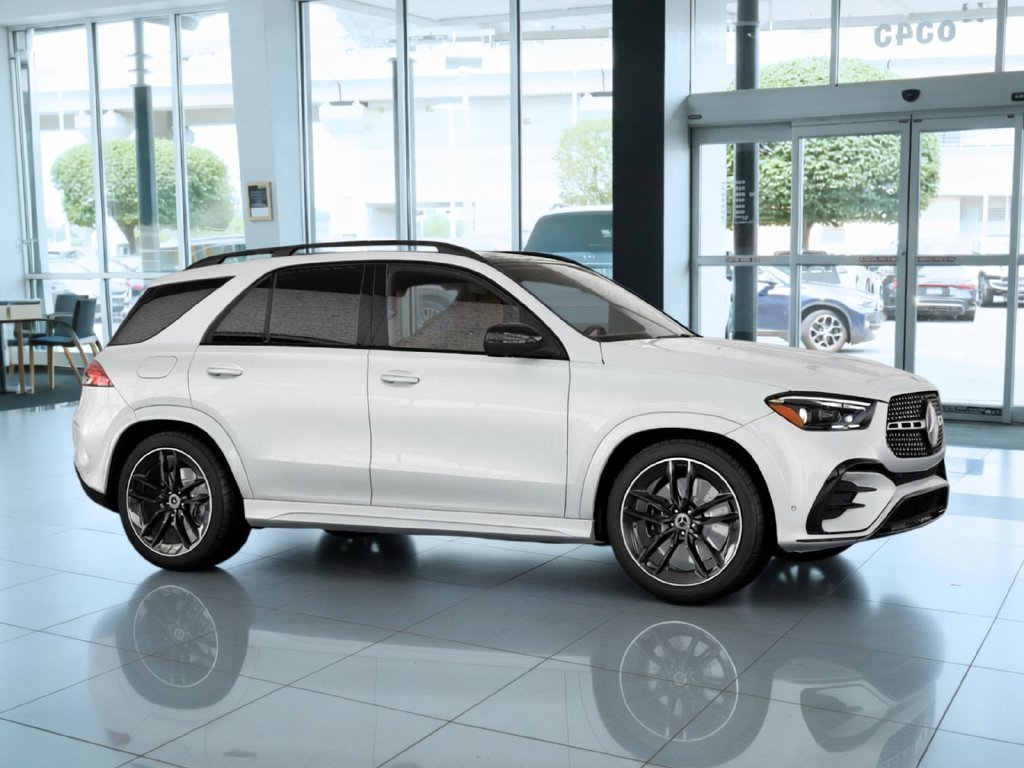 New 2026 MANUFAKTUR Moonlight White Metallic Mercedes-Benz GLE 580 image 13