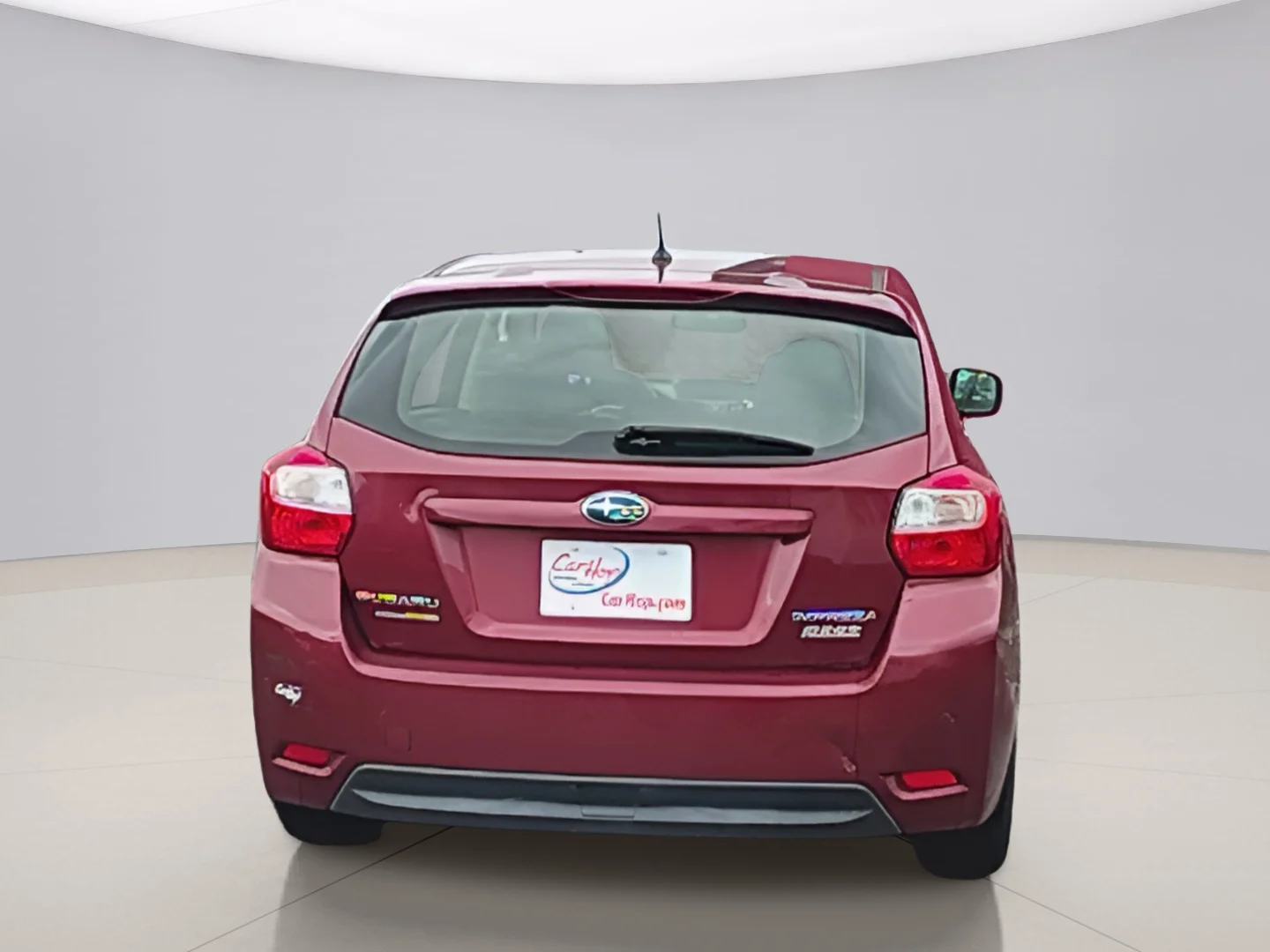 Used 2013 Red Subaru  image 4
