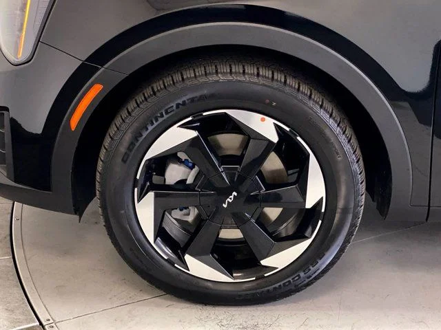New 2026 Aurora Black Pearl Kia EX image 12